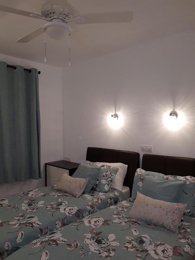Atalaya 1St Floor Poolside Apartment Пуерто-дель-Кармен Екстер'єр фото